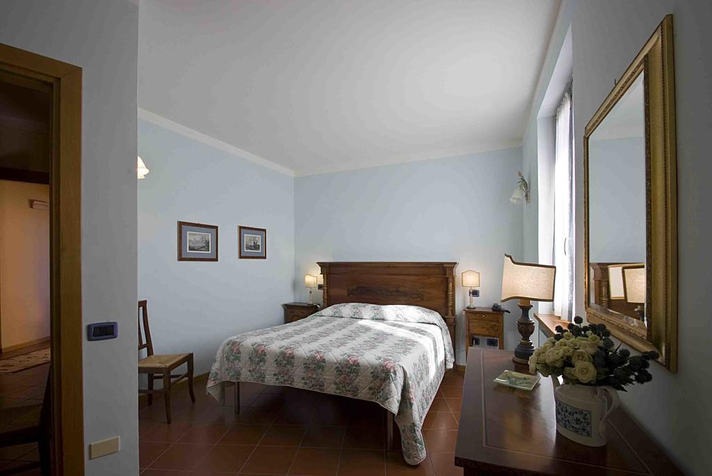Albergo Villa Cristina 스폴레토 외부 사진